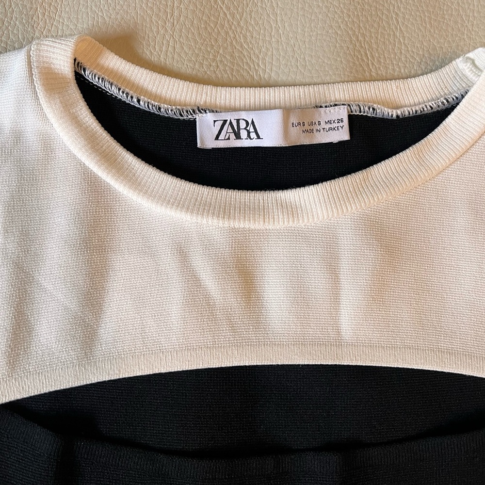 Zara top. Excellent condition. Size Small.